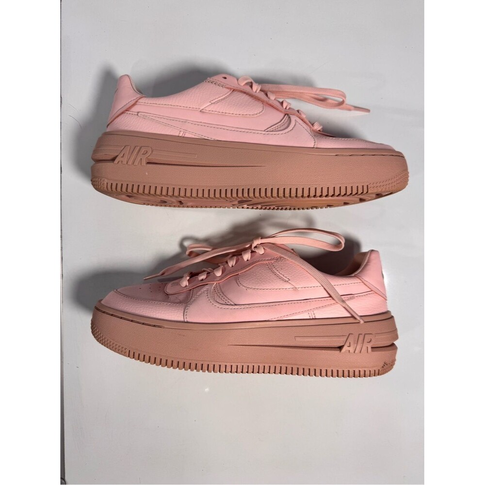 Nike Air Force 1 PLT.AF.ORM Women’s 9.5 Pink Oxford Platform Sneakers DJ9946-600